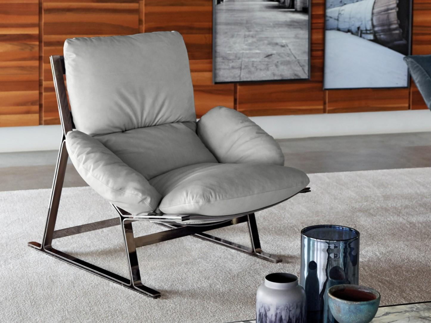 BELAIR Sled base leather armchair