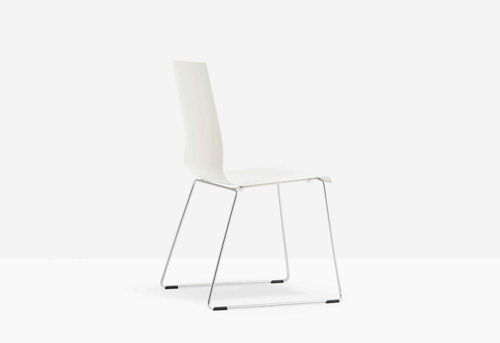 KUADRA 1158 Sled base plastic chair