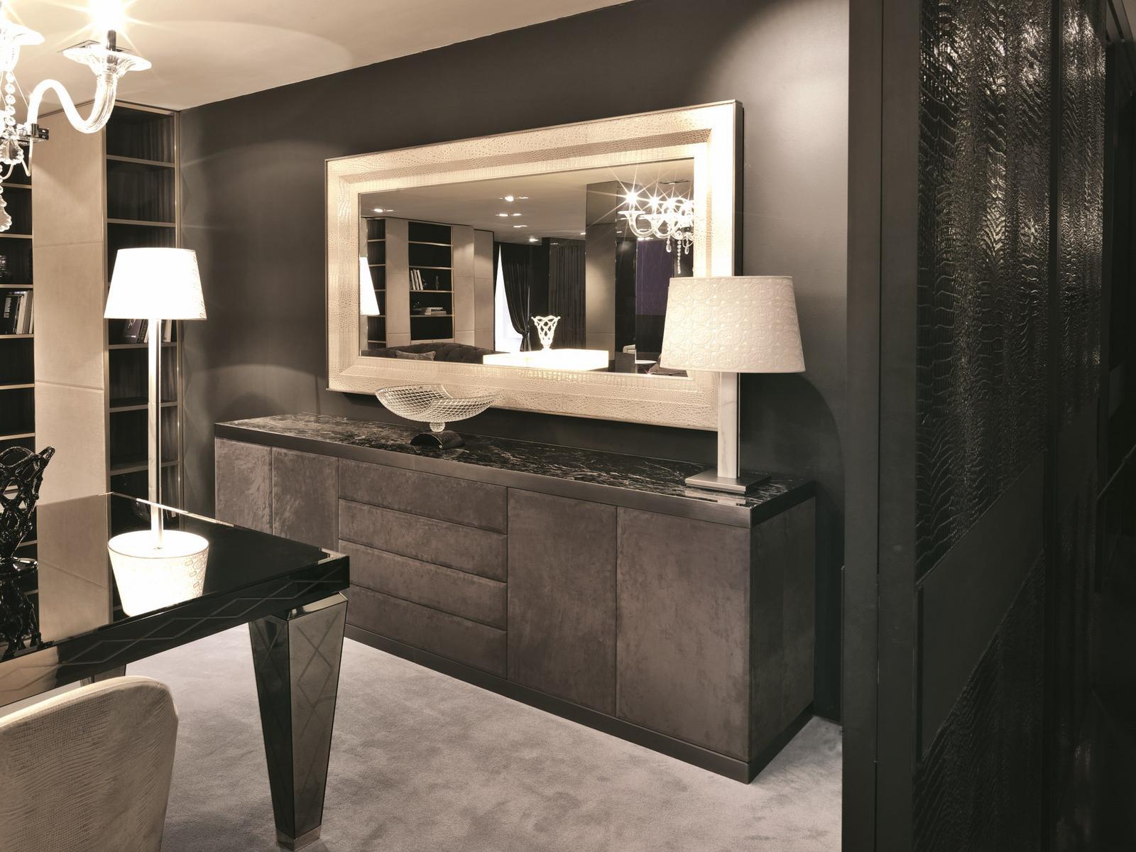 BAKU Veneer sideboard with doors