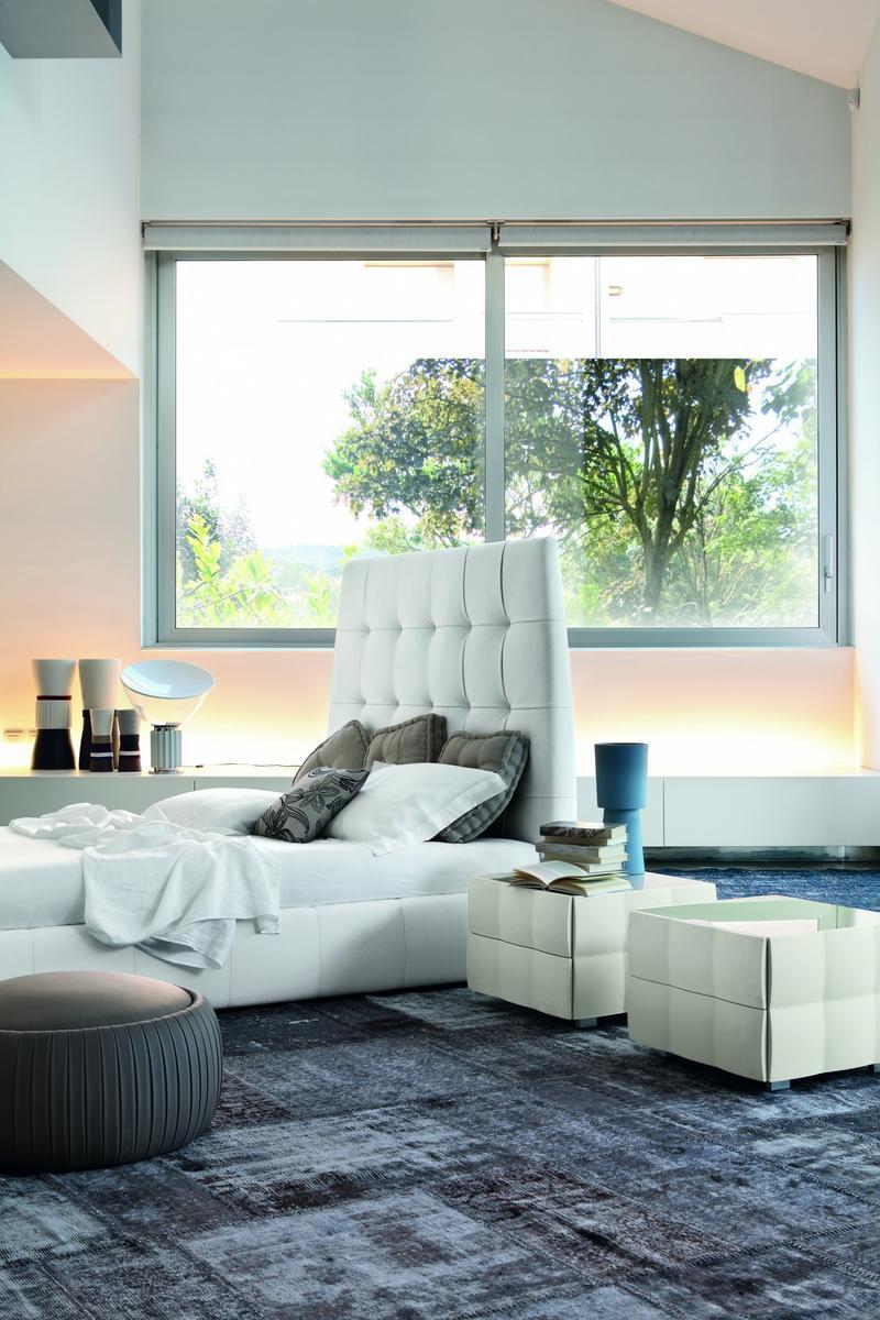PACIFICO Leather double bed with high headboard