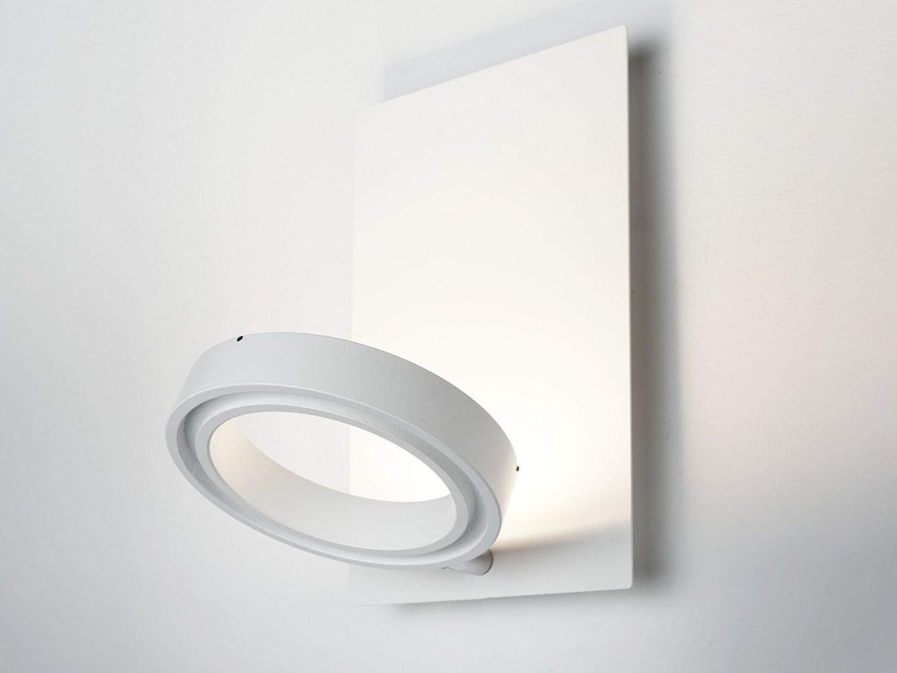 META LED wall light