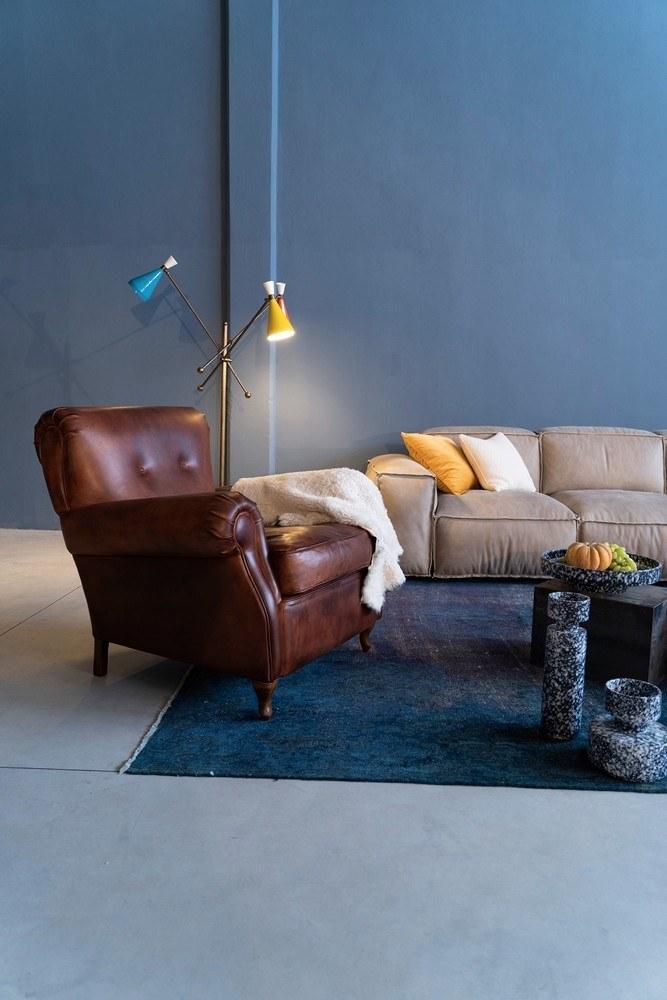 ROMA Leather armchair with armrests