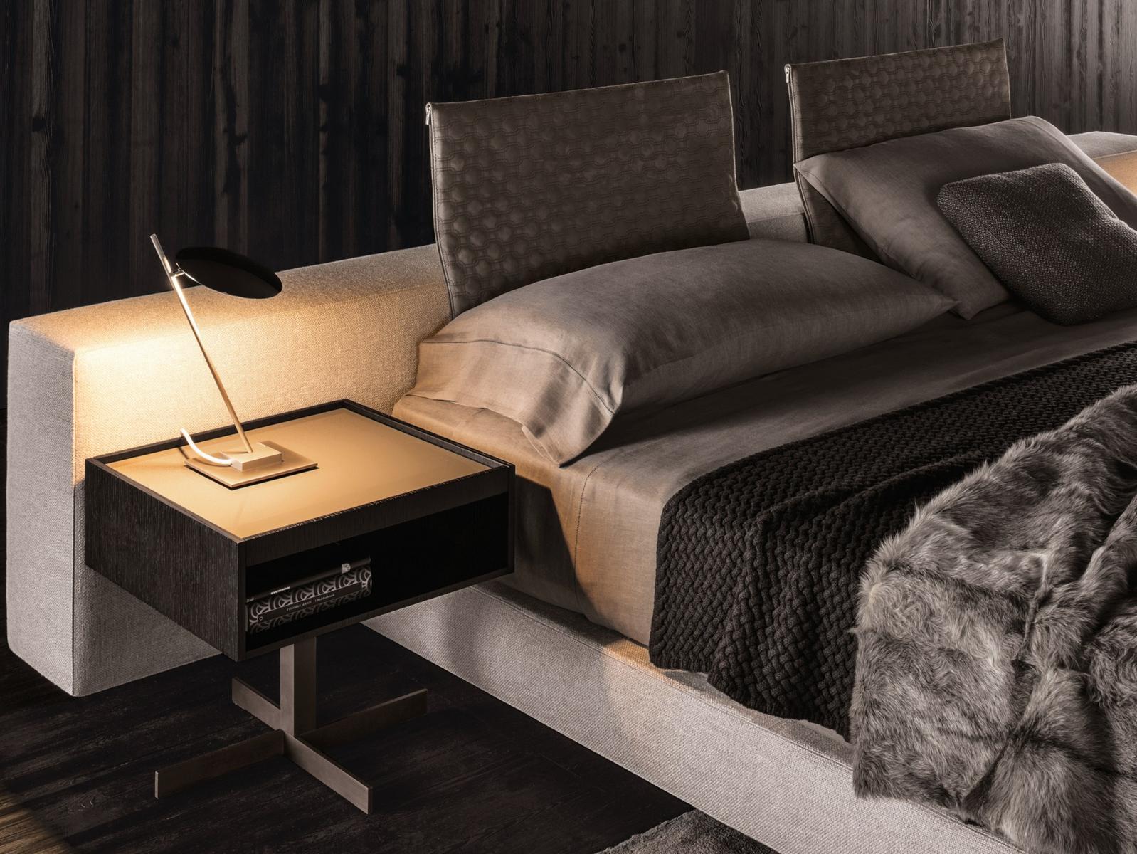YANG BED Bed