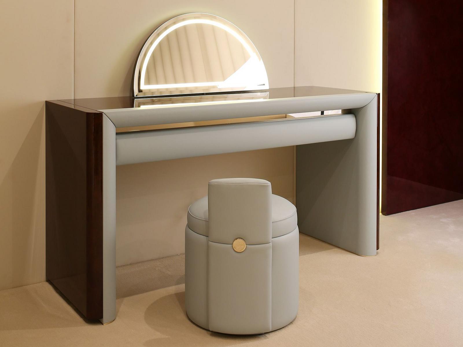 MADISON Wooden dressing table