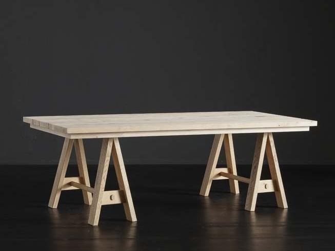 MADRID + HORSE Rectangular wooden dining table