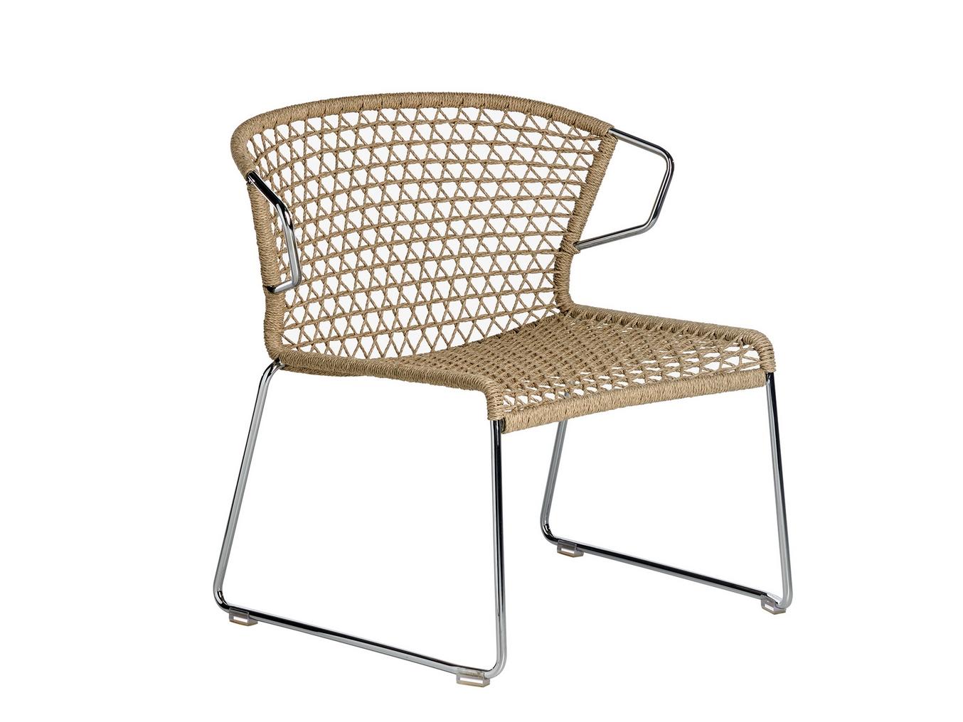 VELA Garden armchair with armrests