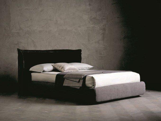 PEGASO RING 8 Upholstered double bed