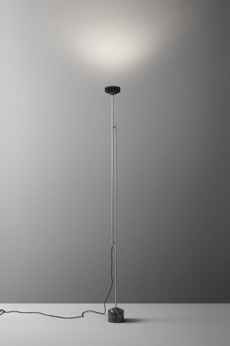 NAKED LED height-adjustable floor lamp