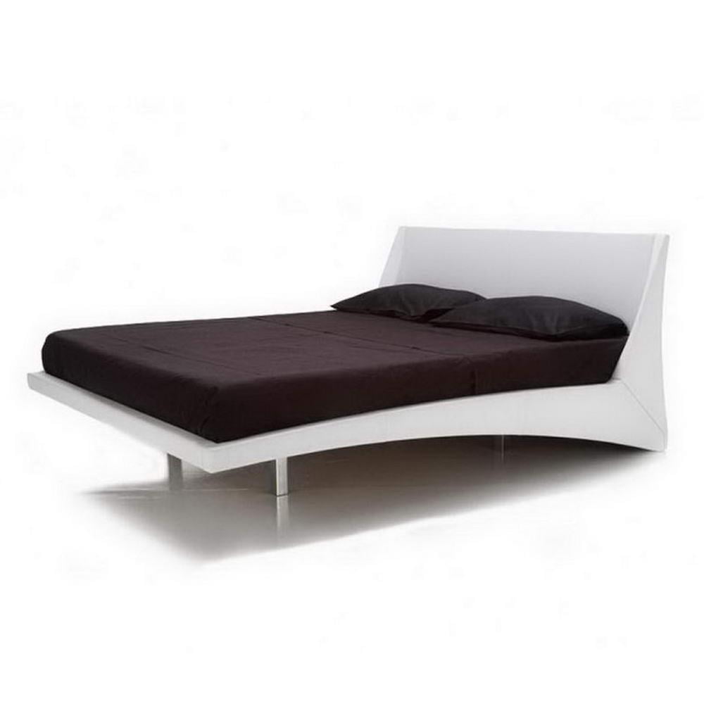 DYLAN Leather bed