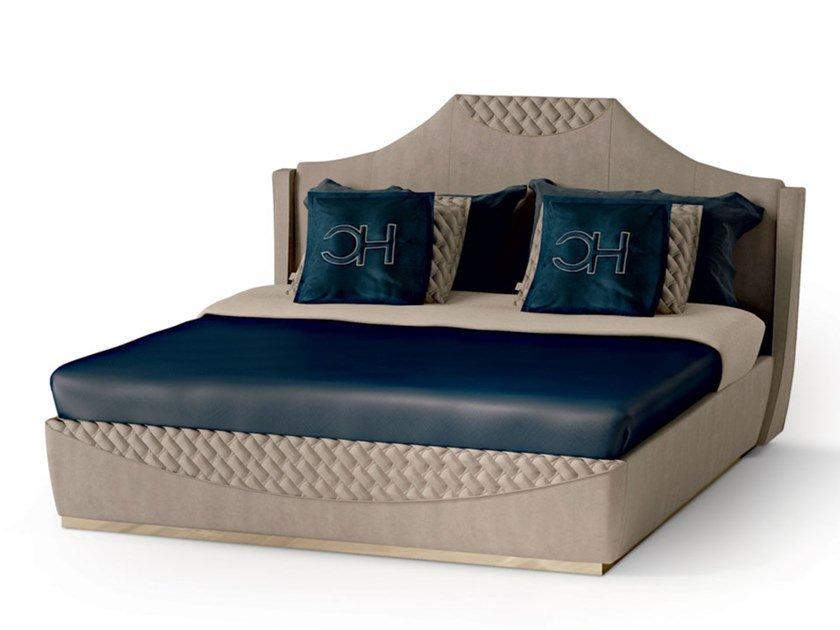 6689 Fabric king size bed with upholstered headboard