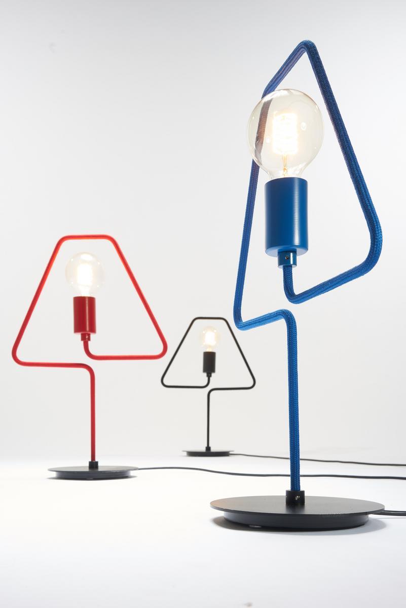 A-SHADE Direct light metal table lamp