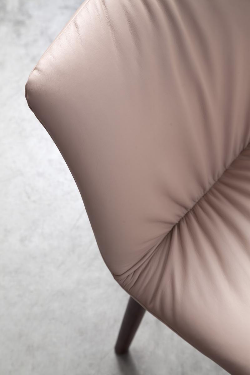 FELIX Upholstered leather chair