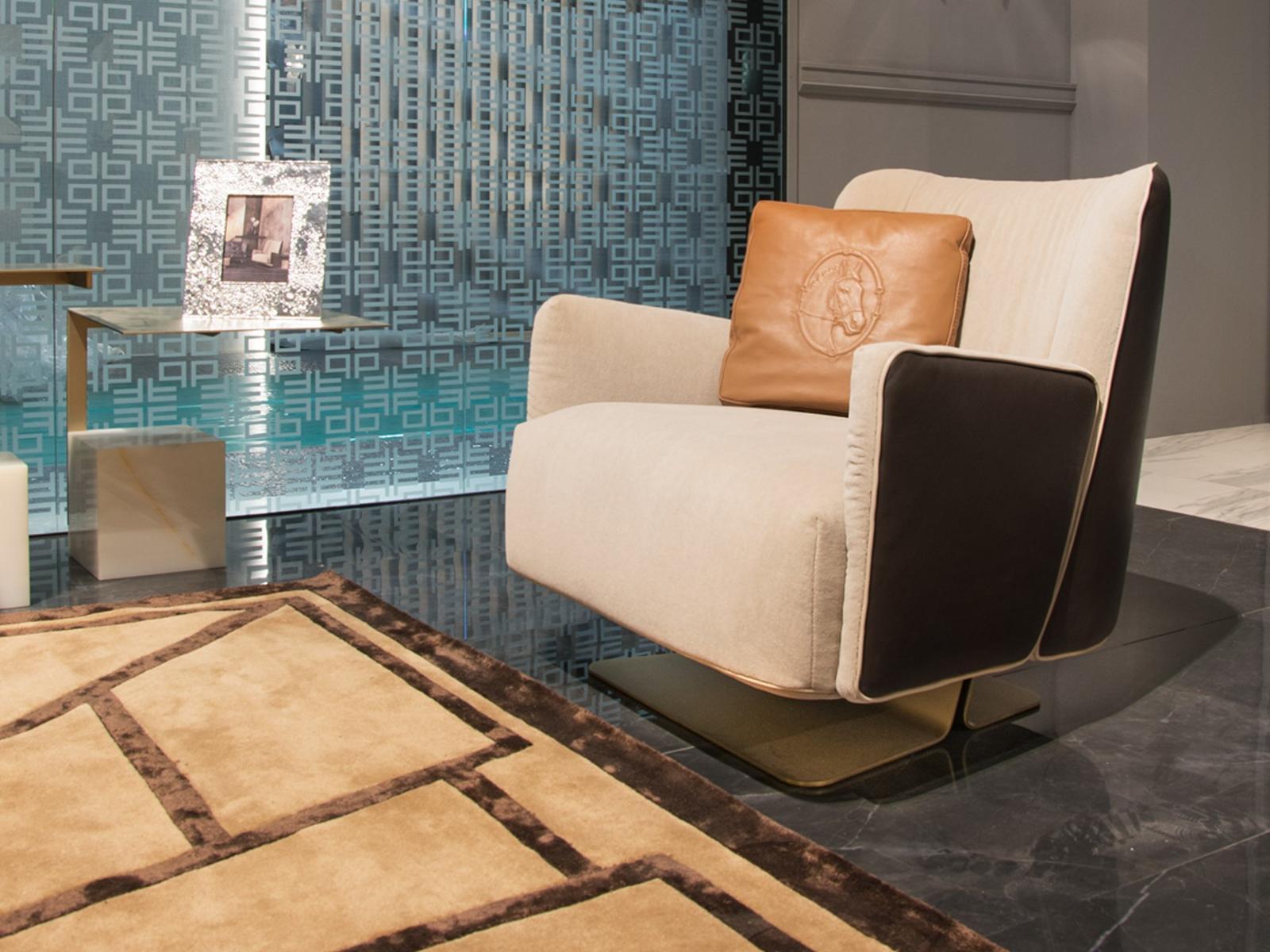 SUNRISE Leather armchair