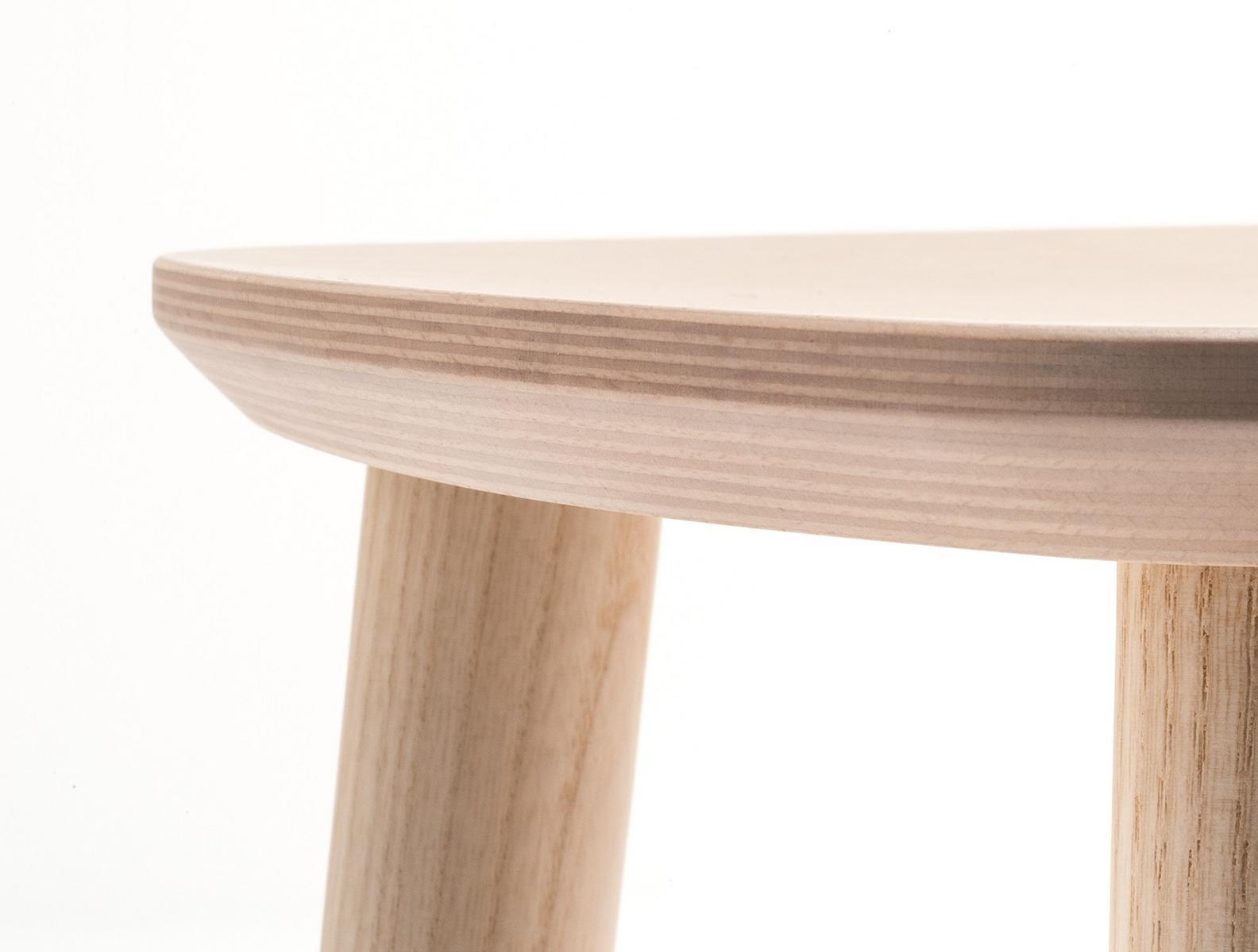 BABILA 2702 Wooden stool with footrest