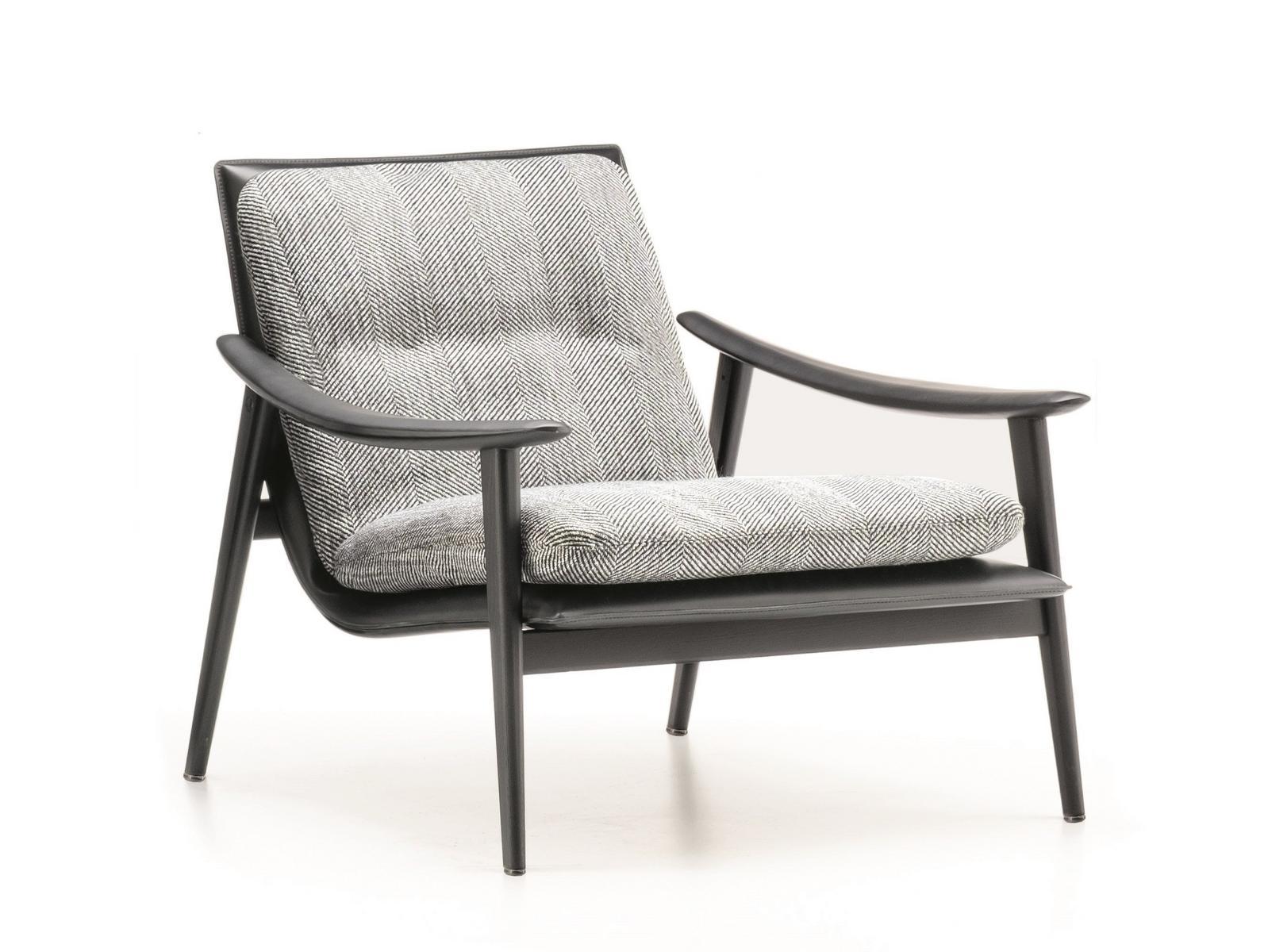 FYNN SADDLE HIDE Tanned leather armchair with armrests