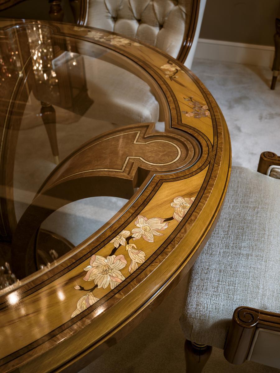 1430 Round chestnut dining table