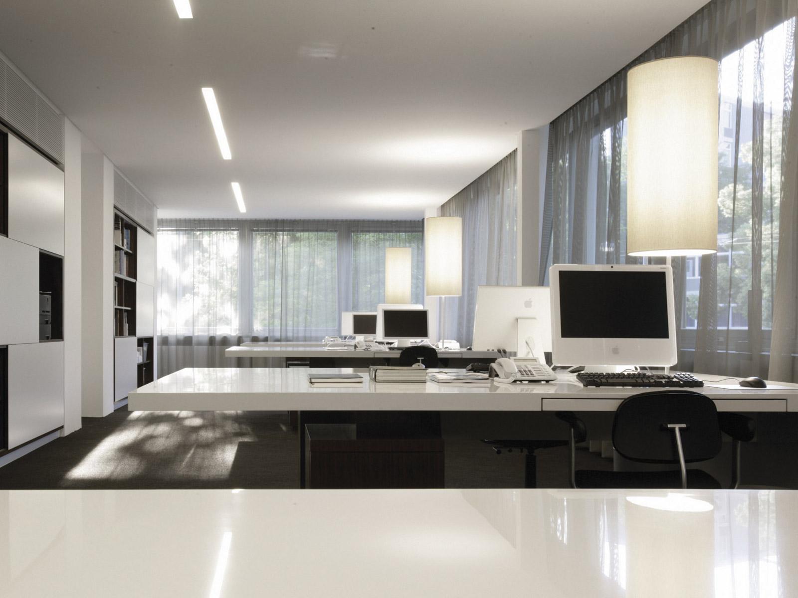 LA BELLA Fluorescent aluminium floor lamp with dimmer