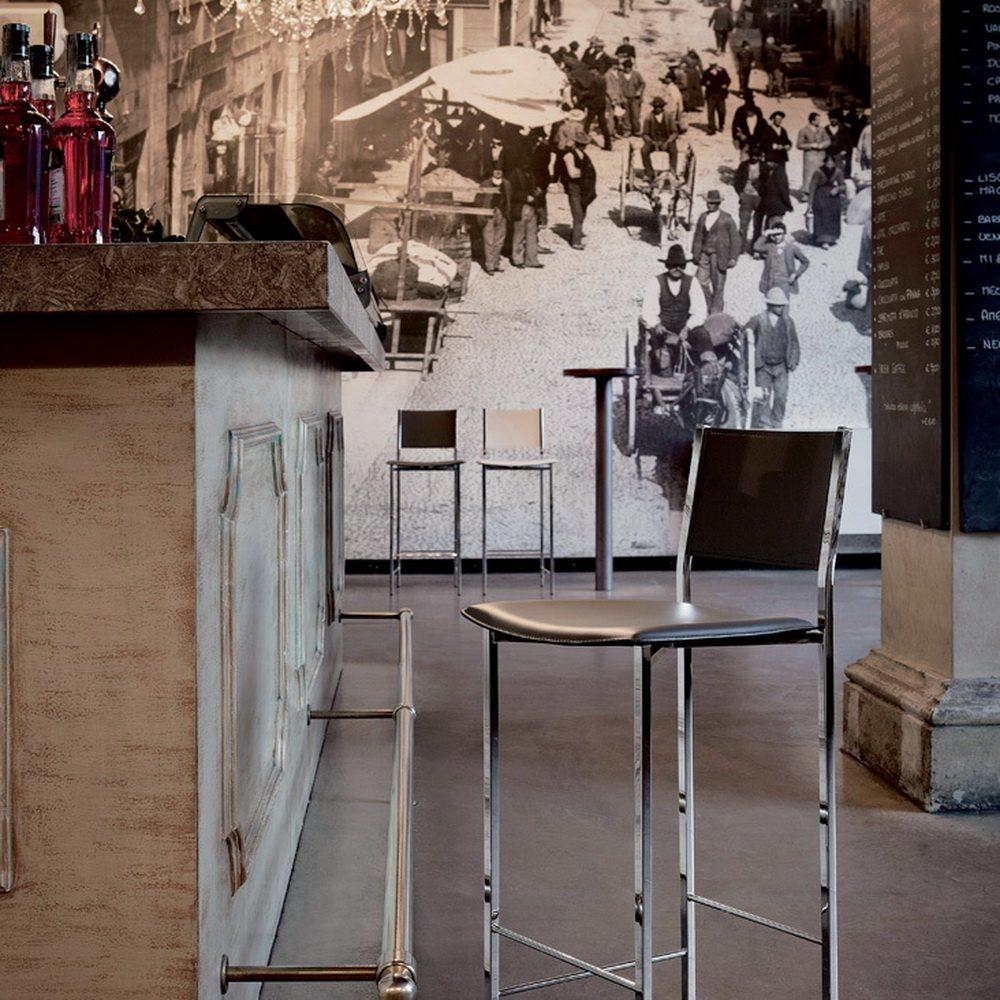 ALESSIO Leather bar chair
