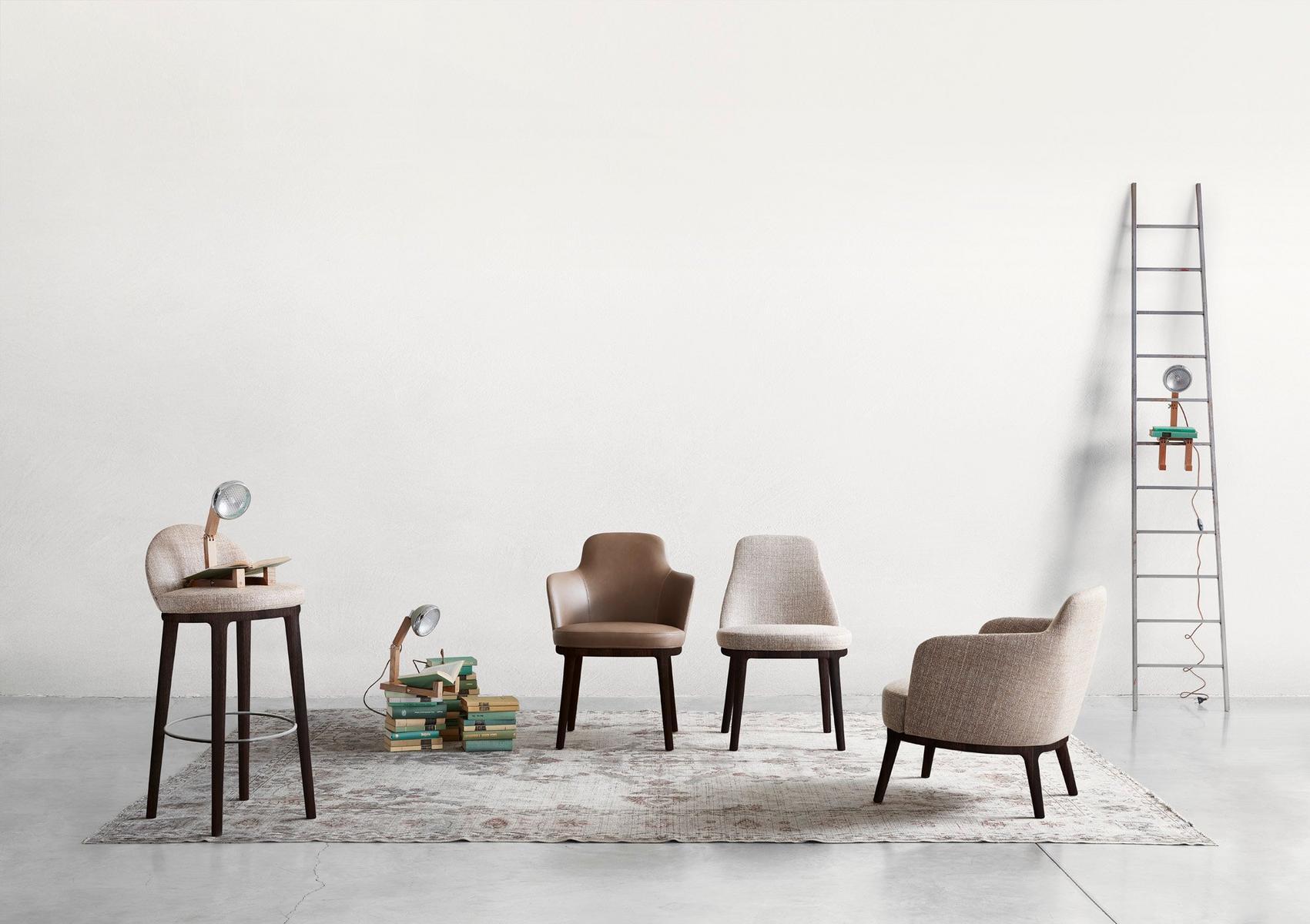 LUCYLLE Upholstered leather chair with armrests
