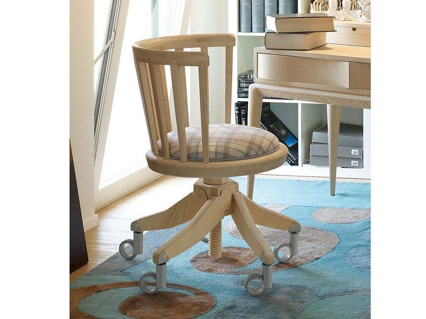 CONTEMPORARY LIVING Swivel upholstered fabric chair