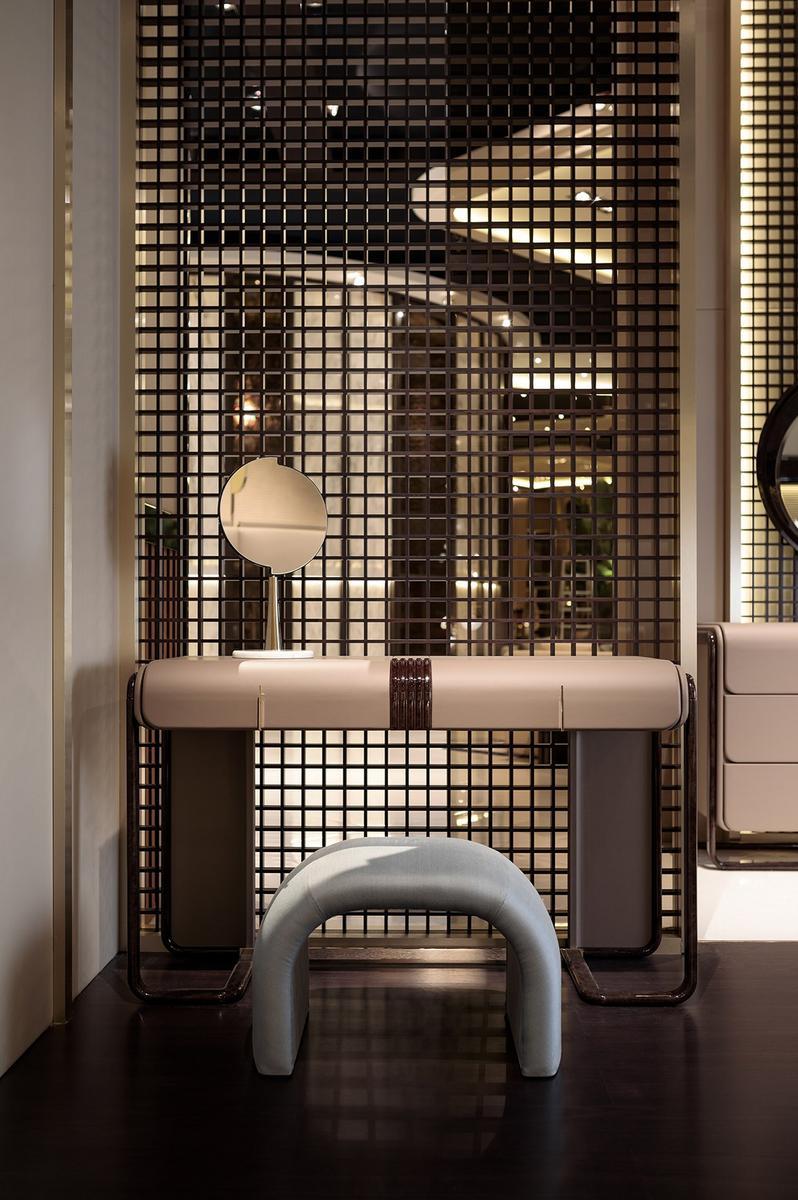 ECLIPSE Leather dressing table