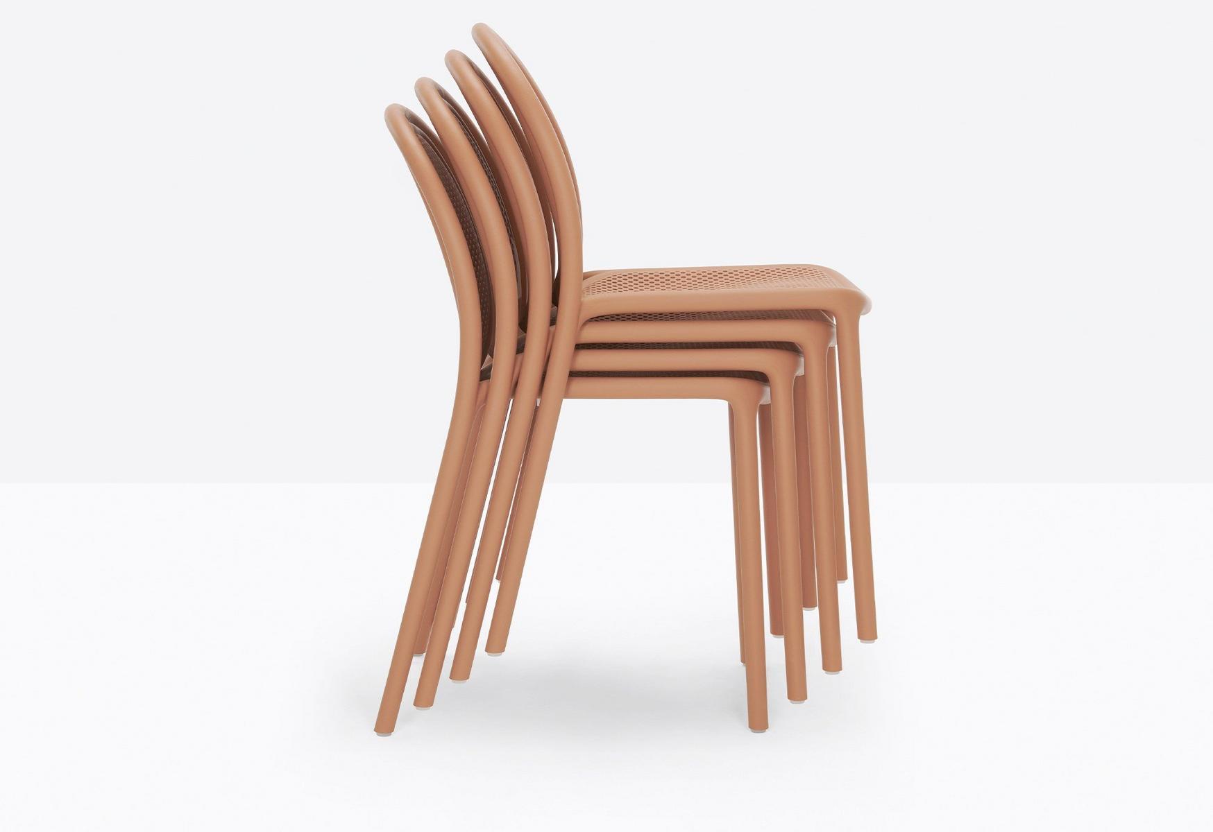 REMIND 3730 Stackable polypropylene chair