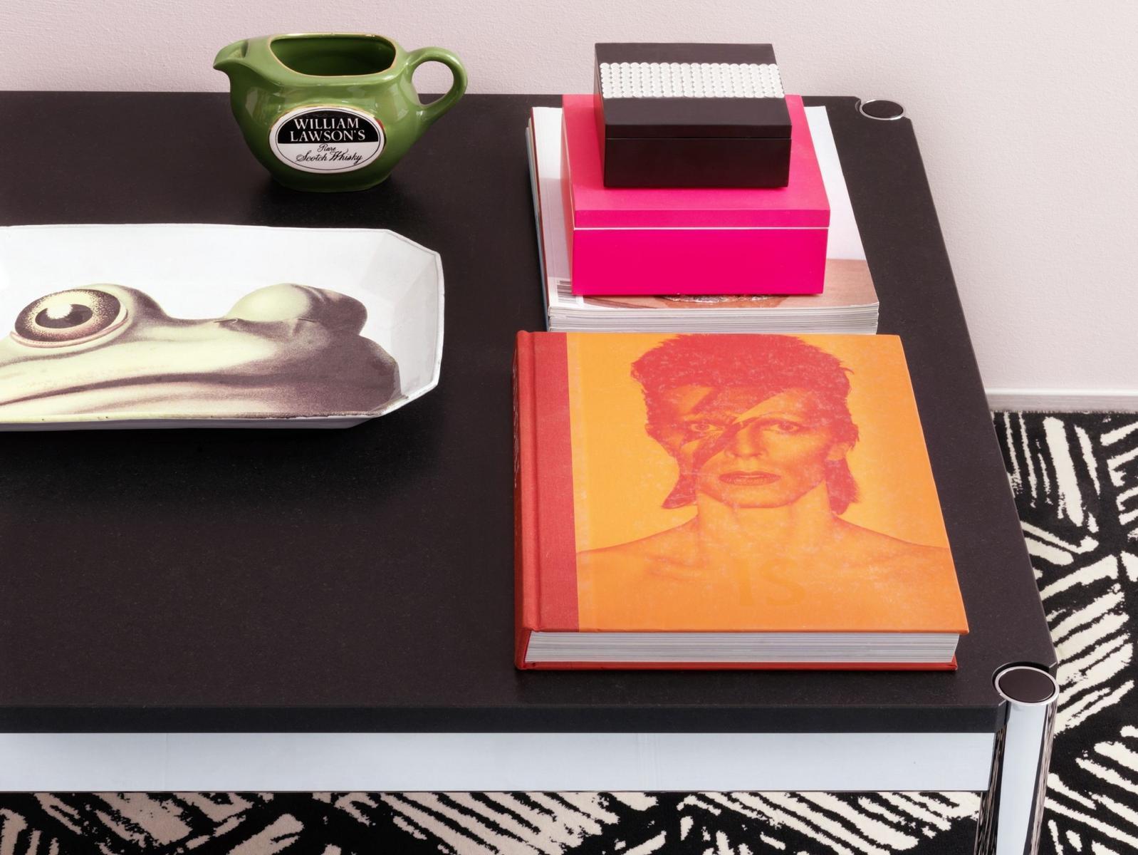 HALLER COFFEE TABLE Low square coffee table
