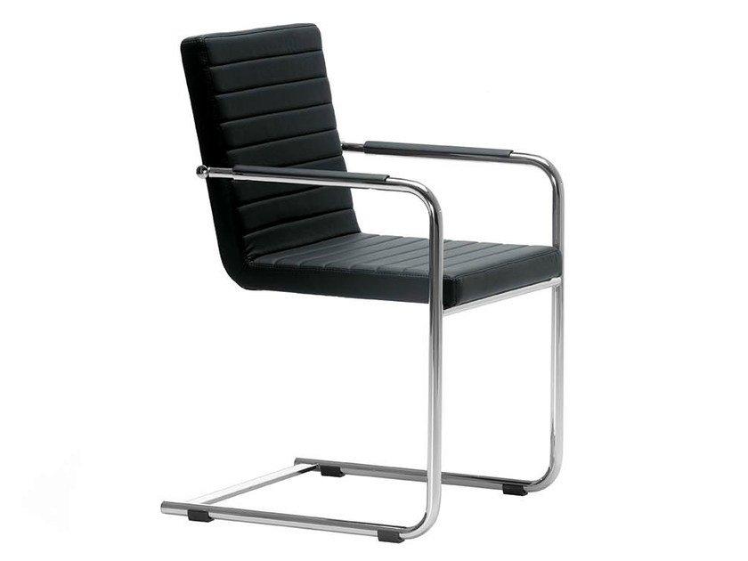 H5 LR Sled base upholstered chair with armrests