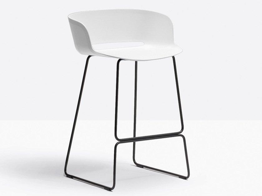 BABILA 2747 High sled base polypropylene stool