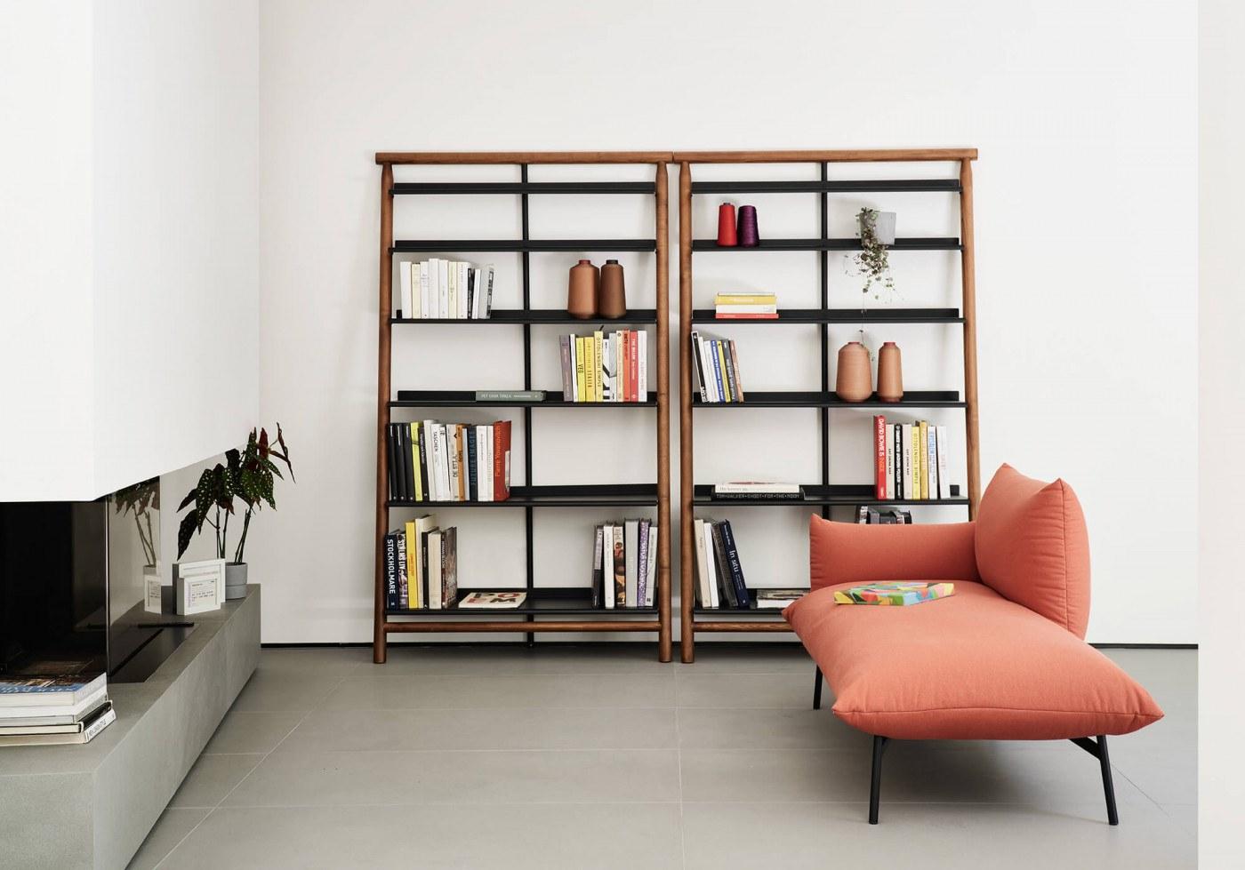 SUITE Open wall-mounted painted metal bookcase