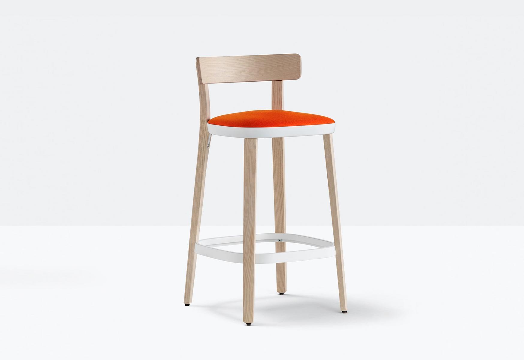 FOLK 2946 High ash stool with integrated cushion