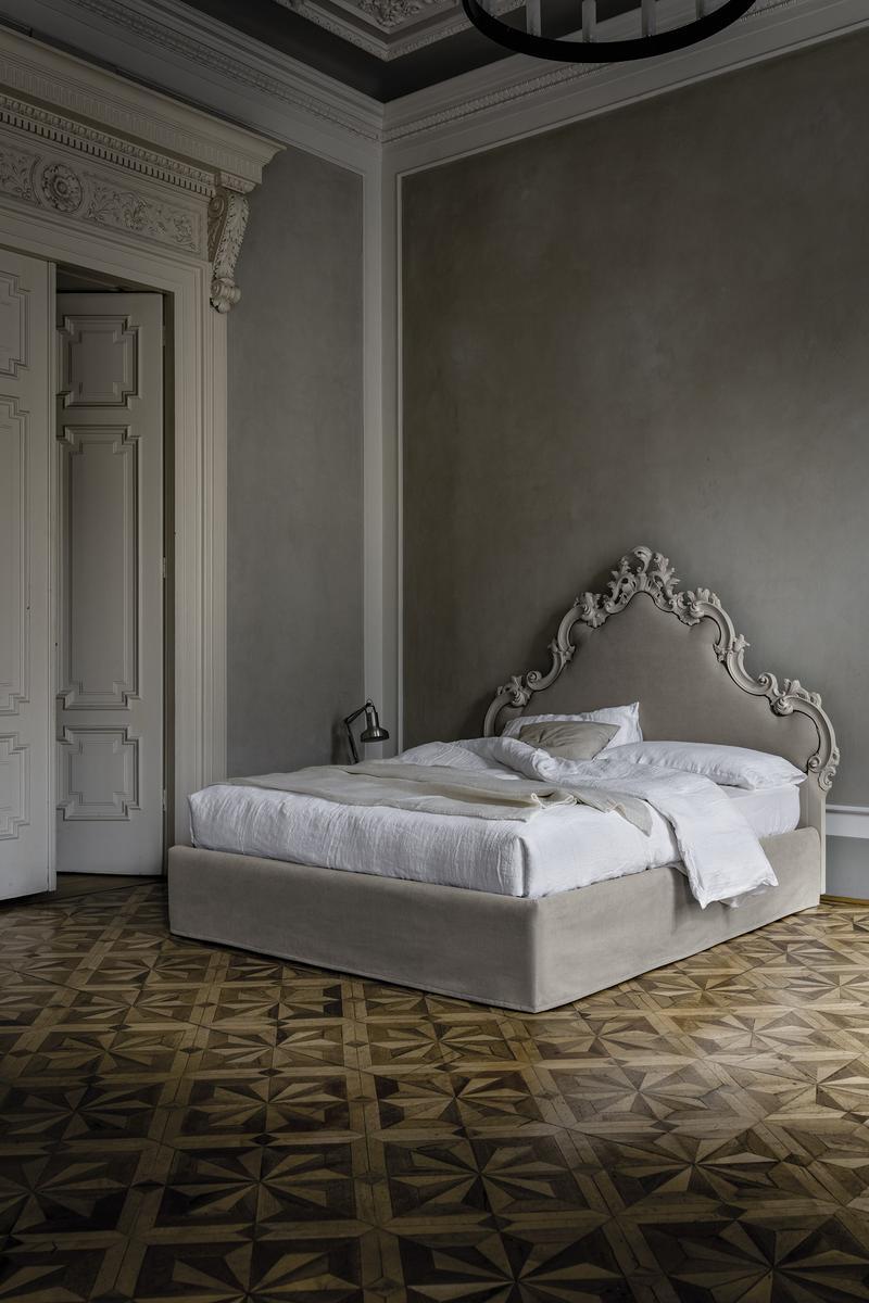 MADEMOISELLE Double bed with high headboard
