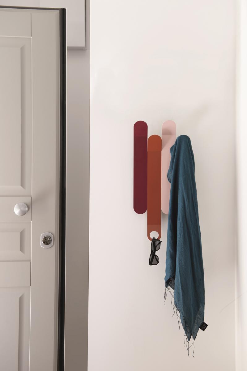 SKYLINE Wall-mounted plate coat rack