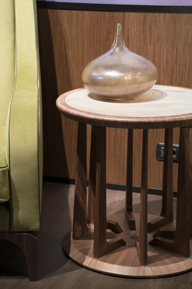 NEW LINE Round walnut high side table