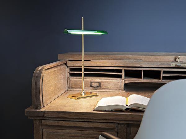 GOLDMAN LED direct light methacrylate table lamp