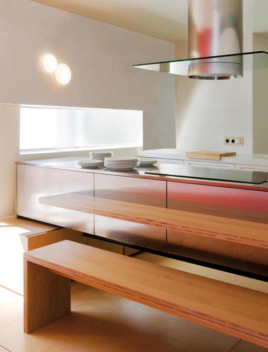 PUCK Blown glass wall lamp