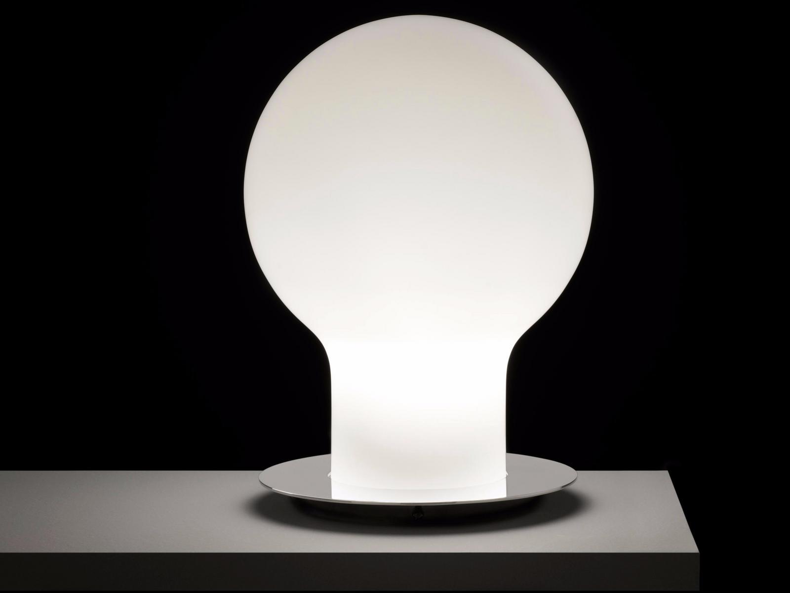 DENQ - 229 Blown glass table lamp DENQ - 229 Blown glass table lamp