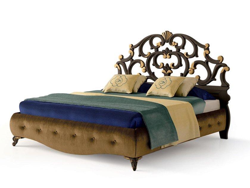 6170 Wood and velvet king size bed