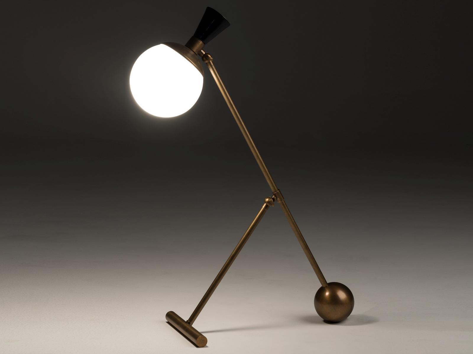 IGLOO Brass and glass table lamp