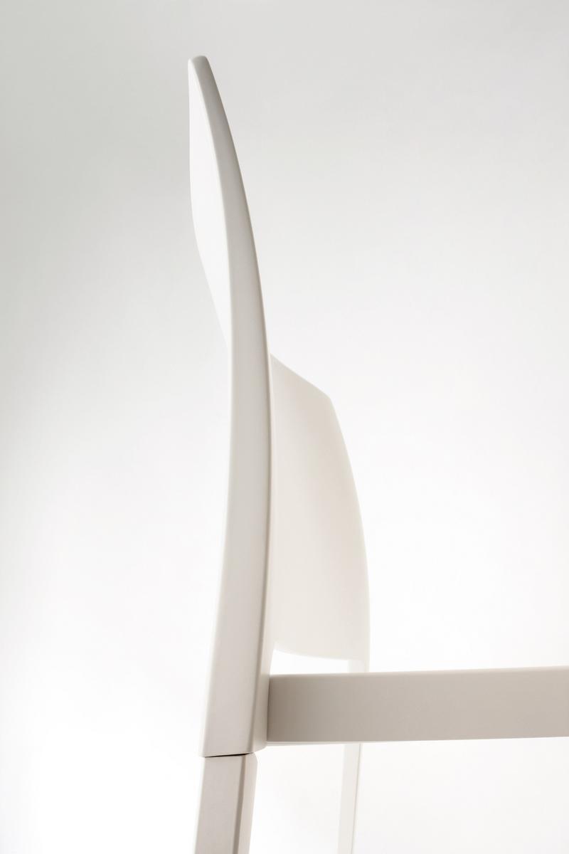 TOA Chair