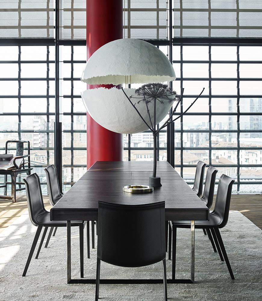 CHARLOTTE Tanned leather chair