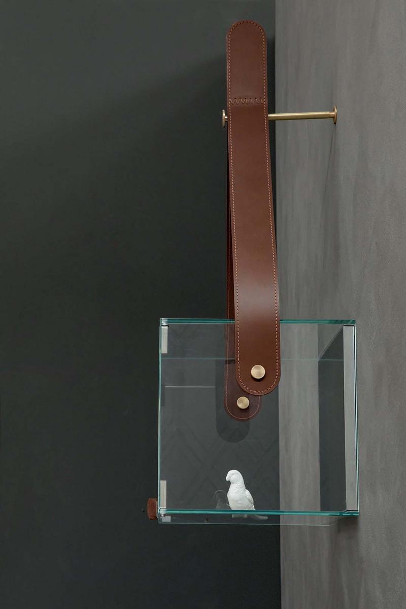 CHÈRI Wall-mounted display cabinet
