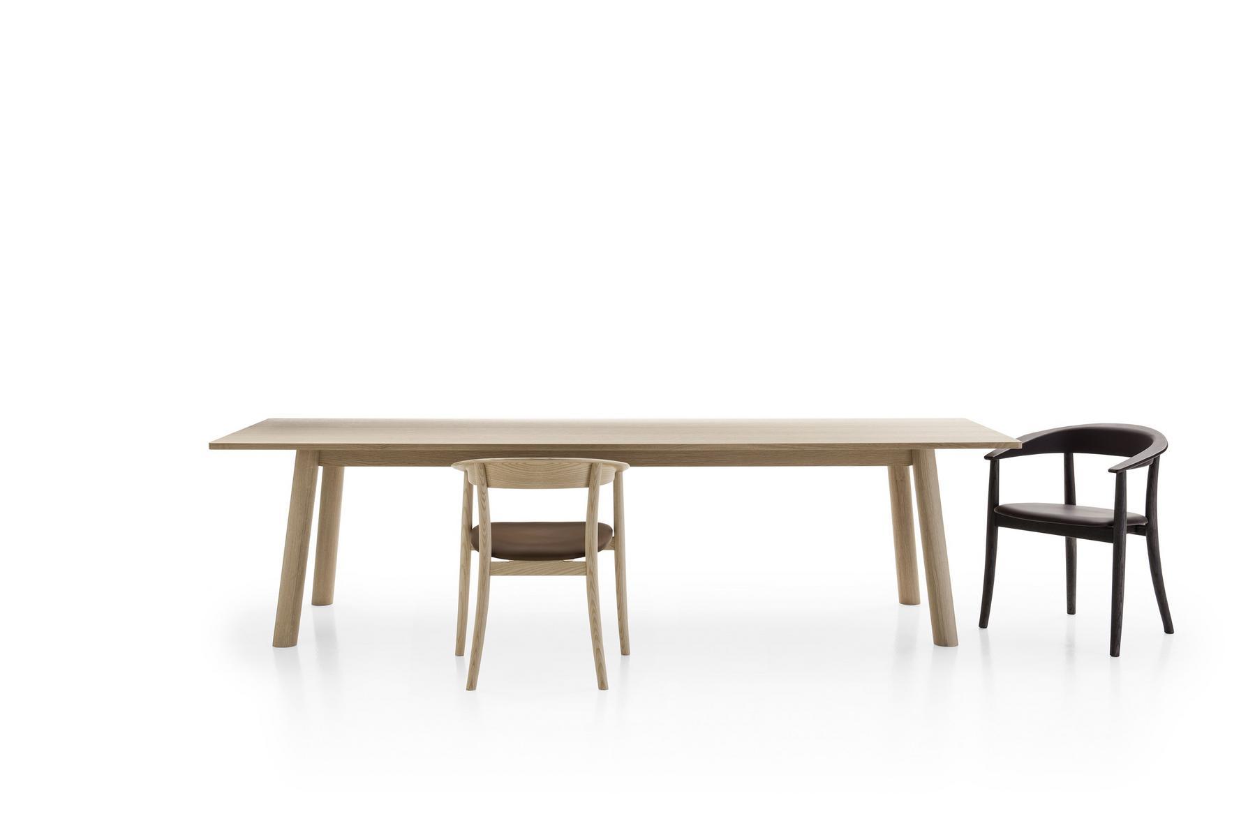 BELLE Chair with armrests