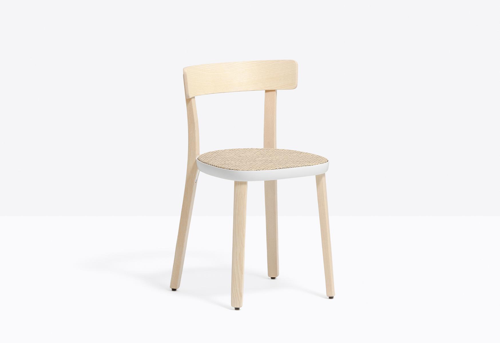 FOLK 2920 Ash chair with cane seat
