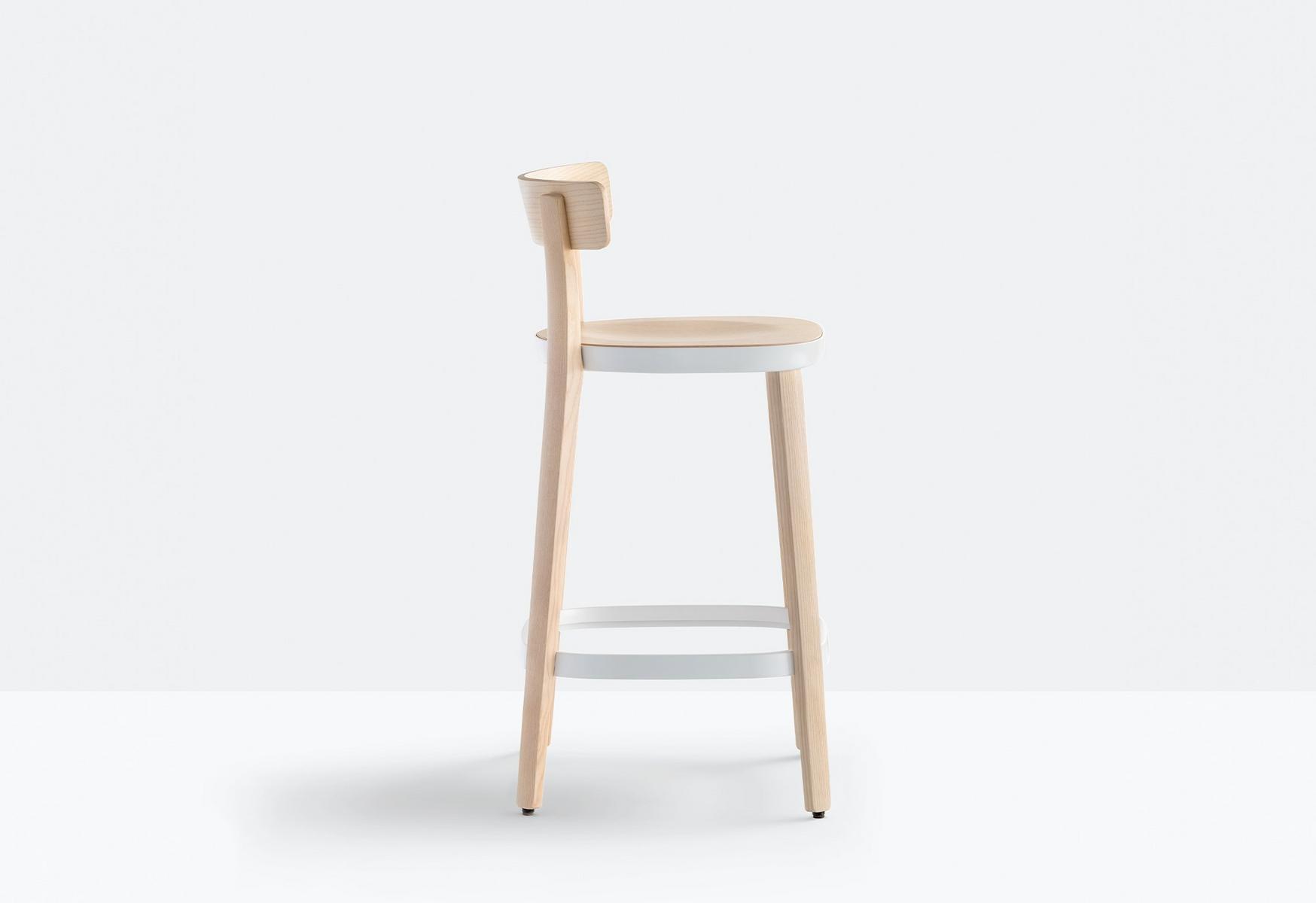 FOLK 2936 High ash stool with back
