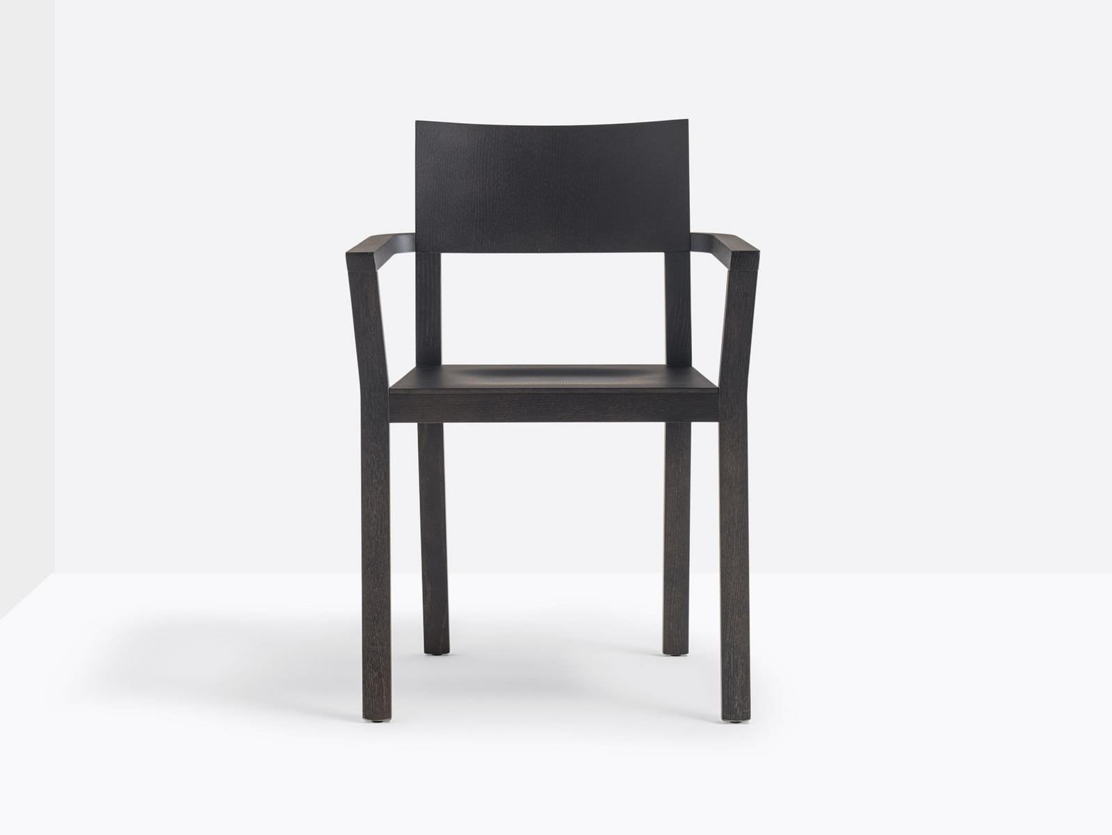 FEEL 450/2 Wooden chair with armrests