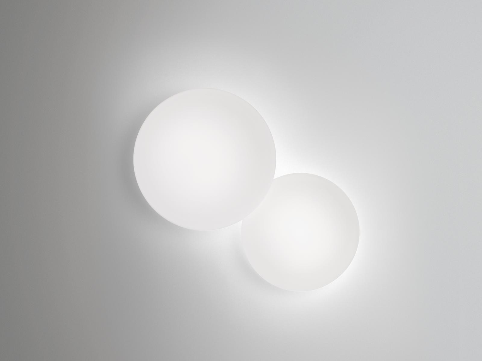 PUCK Blown glass wall lamp