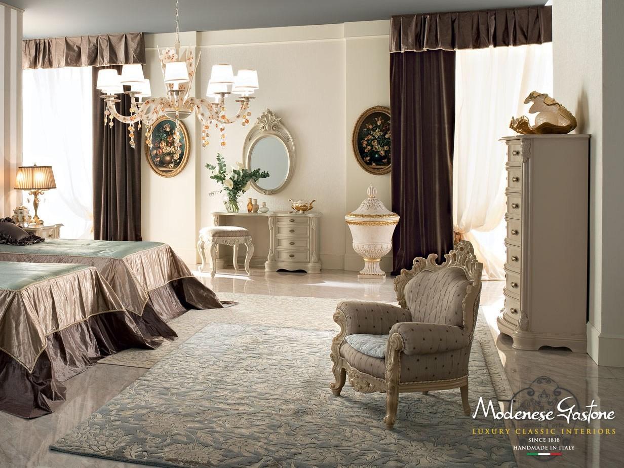 13208 Baroque dressing table