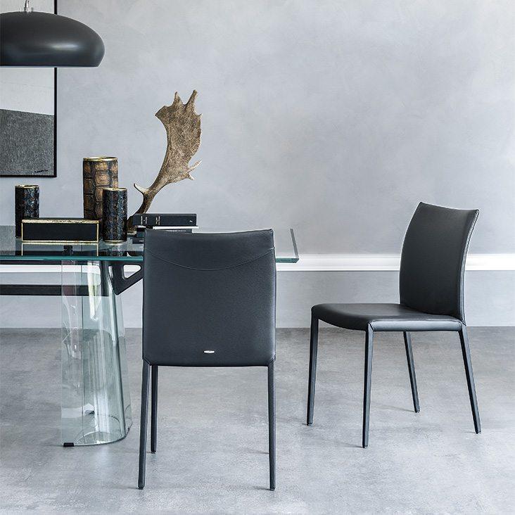 NORMA Leather chair