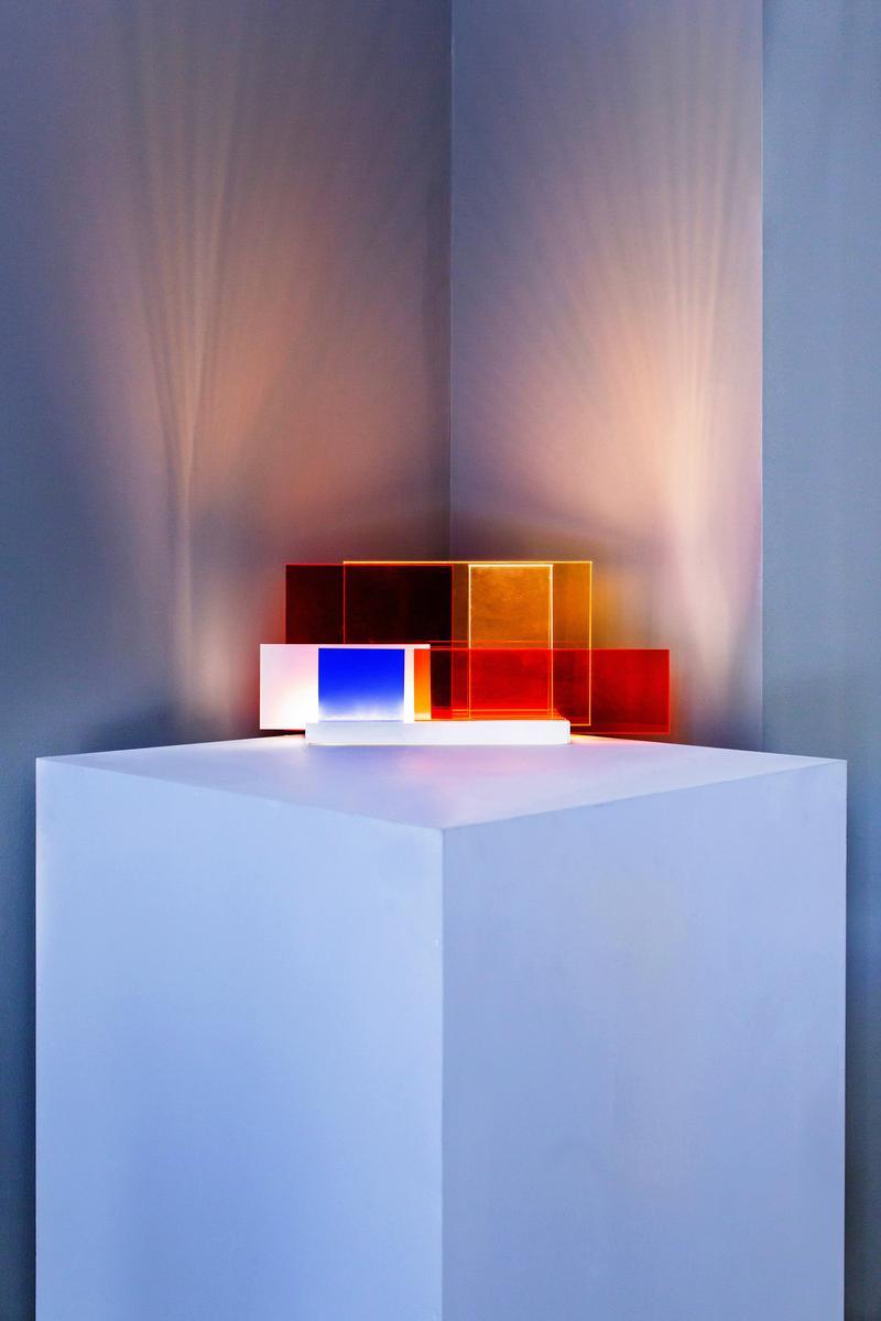 ON LINES LED methacrylate table lamp